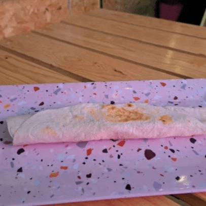 Burritos con Guiso