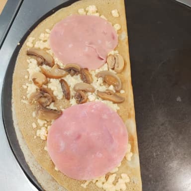 Crepa de Manchego Jamón y Champiñones