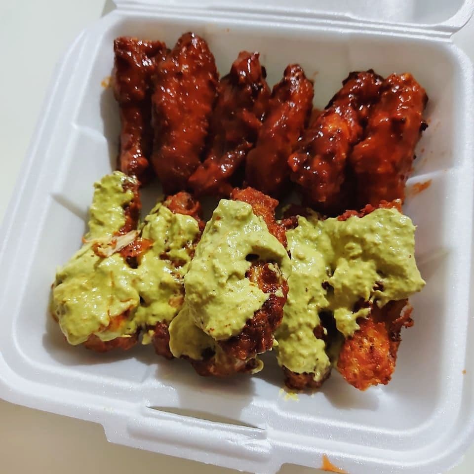 18 alitas + Papas