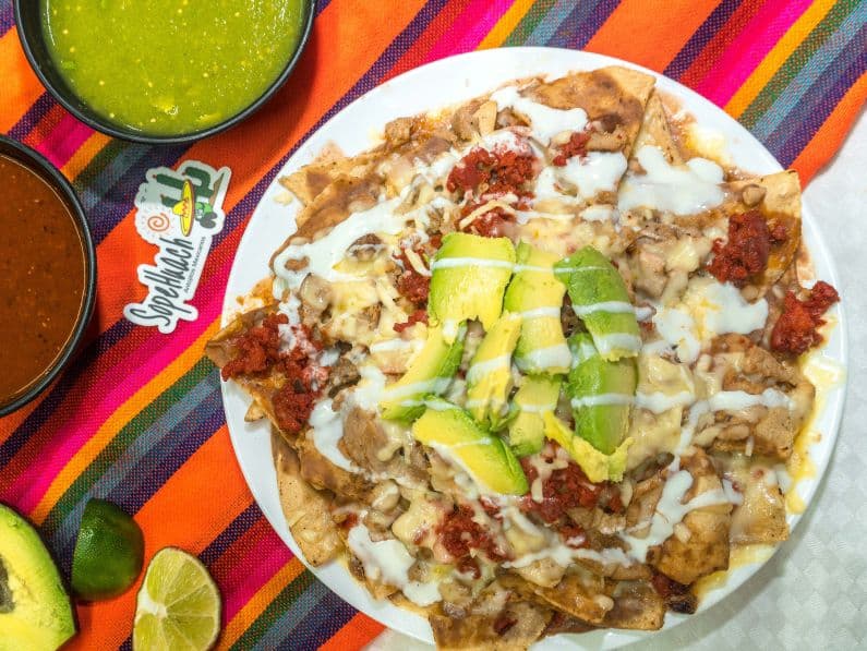 Nacho Champiñones