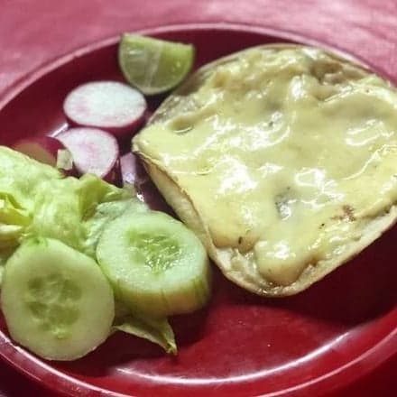Tortilla Con Queso