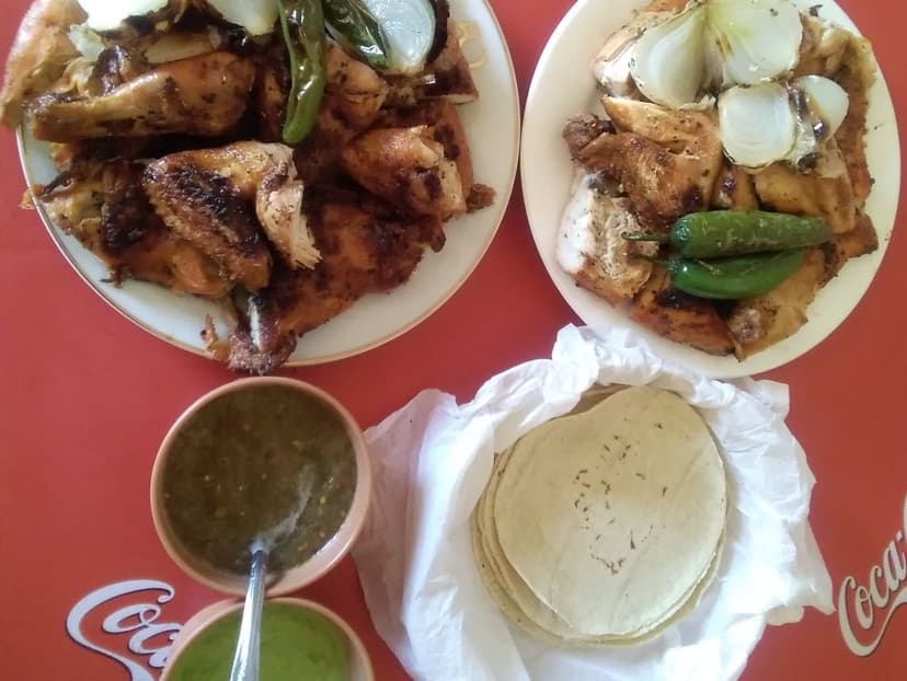 Pollos Asados Los 3 Gallos
