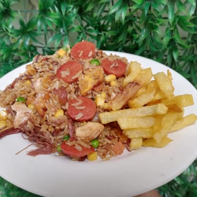 Paisa arroz Sabor colombiano ( 1 Persona ) + Papas