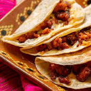 Taco De Chorizo En Harina Con Queso