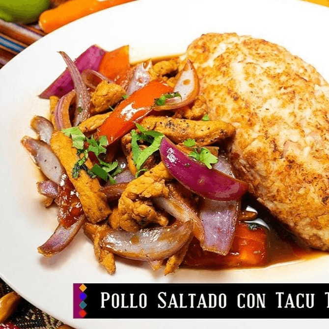 Tacu Tacu de Pollo Saltado