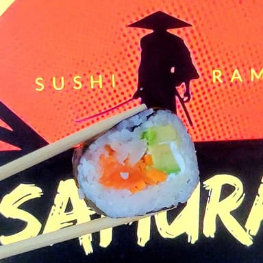 MAKI ROLL SUSHI