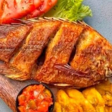 Mojarra Frita 350 Gr + limonada(10oz)