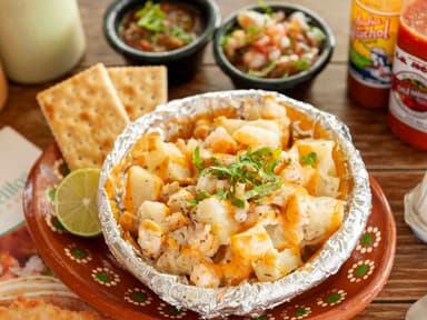 Papa Rellena de Camarón y Pulpo