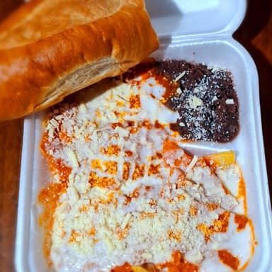 Chilaquiles rojos sencillos chicos