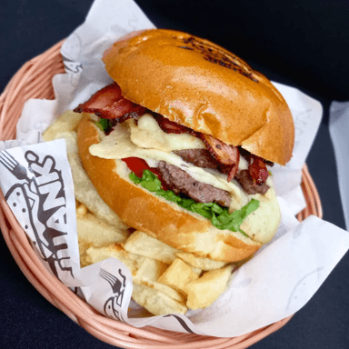 Hamburguesa La Gringa + Gaseosa 500 ml