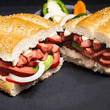 Torta de Salchicha y Quesillo