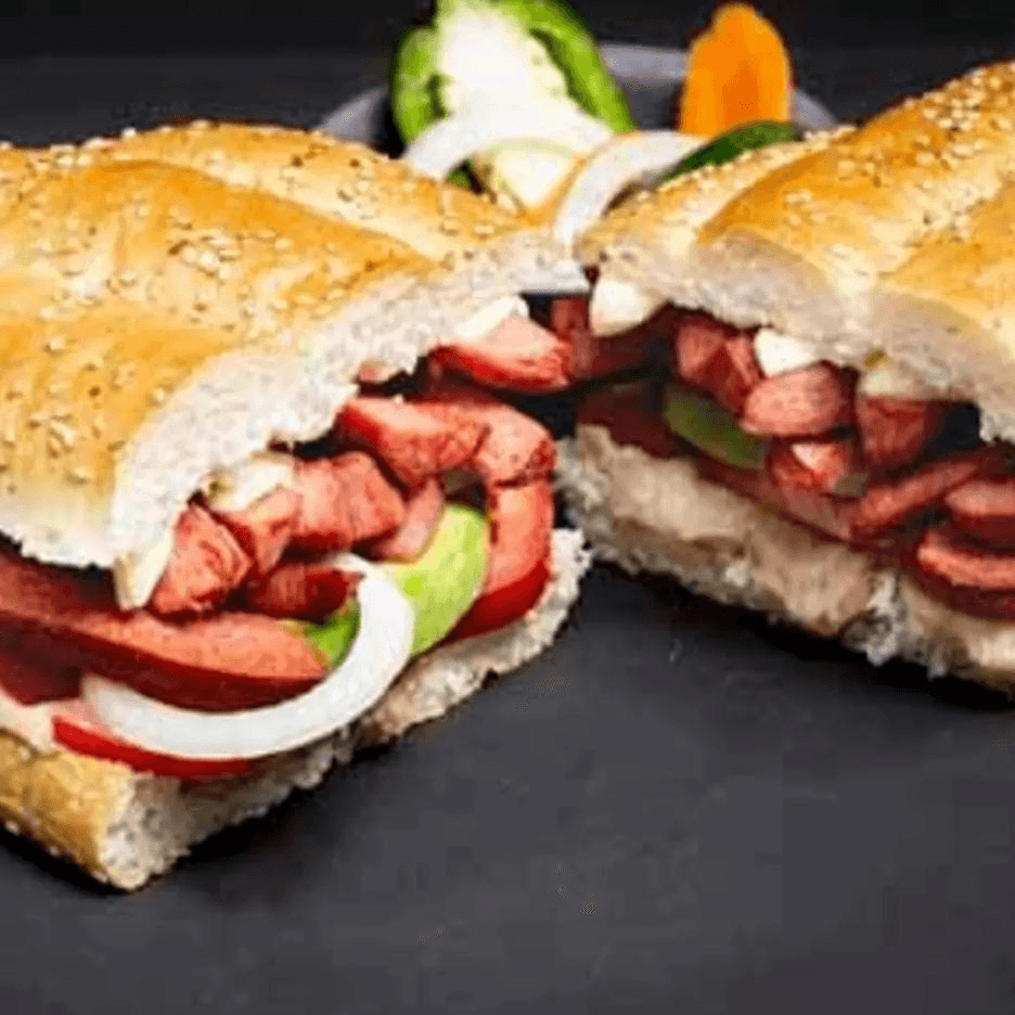 Torta de Salchicha y Quesillo