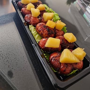 Salchichas con Tocino y Piña (BBQ)