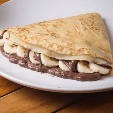 Crepa Con Cajeta y Nuez
