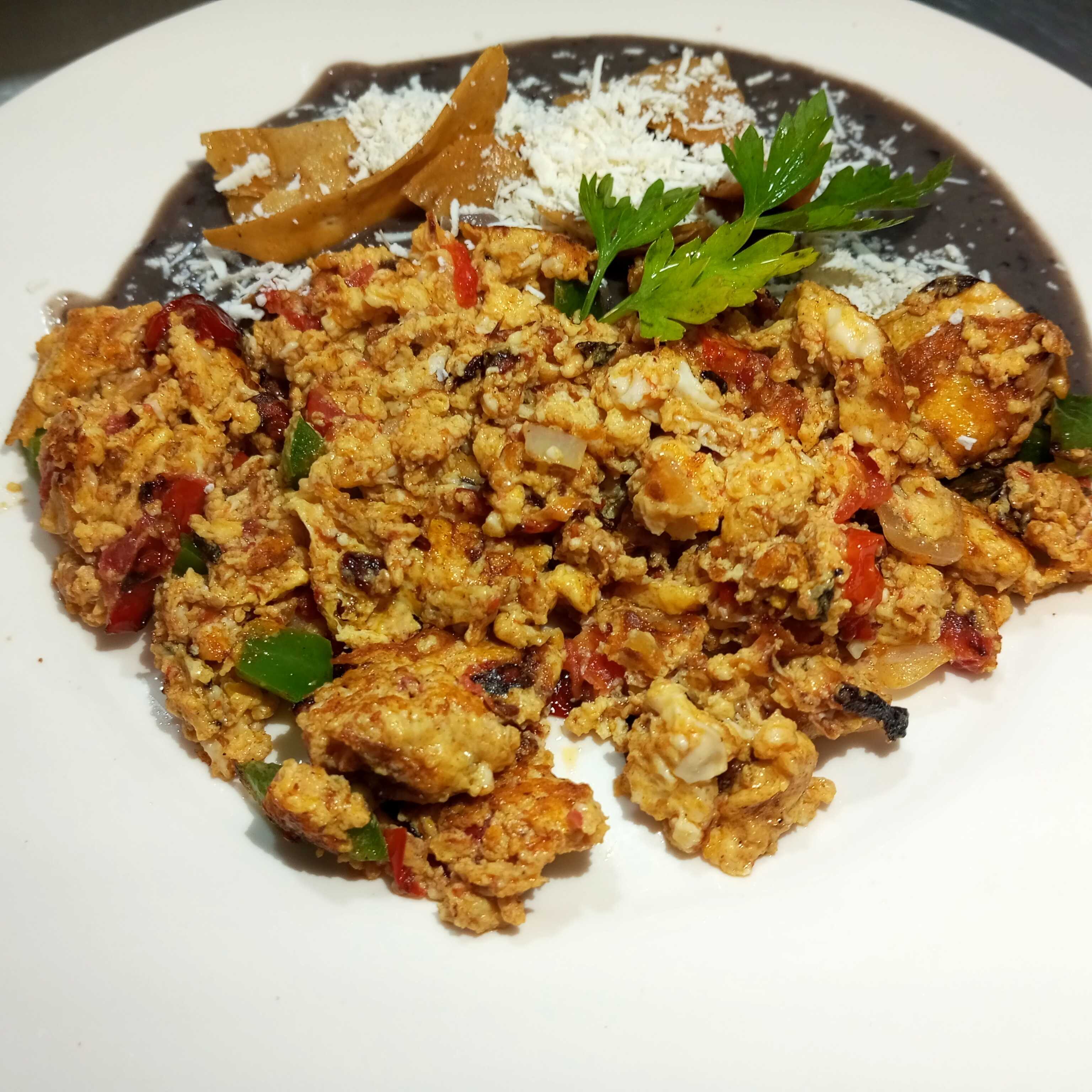 Huevos con Rajas Poblanas .