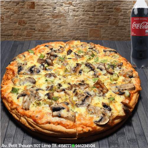 Pizza Portobello y Gaseosa de 1.5 L