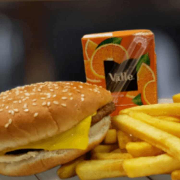 Combo Infantil 4 . Quesoburguesa