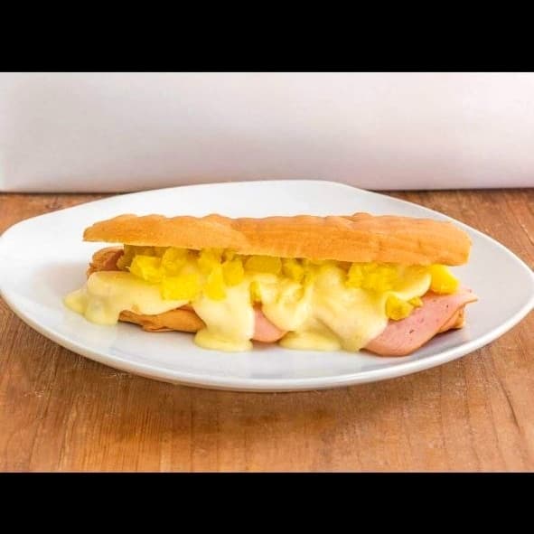 Sándwich Hawaiano