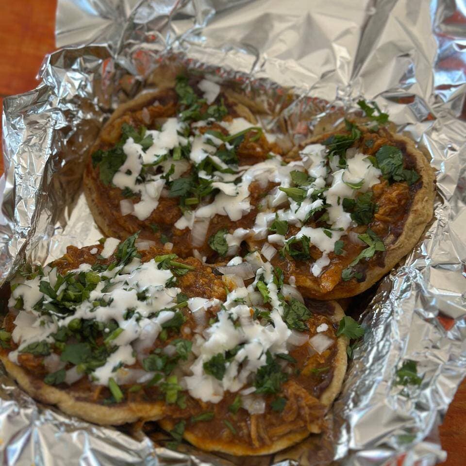 Orden de 4 Sopes Pibil