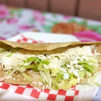 Quesadilla de Tinga de Pollo