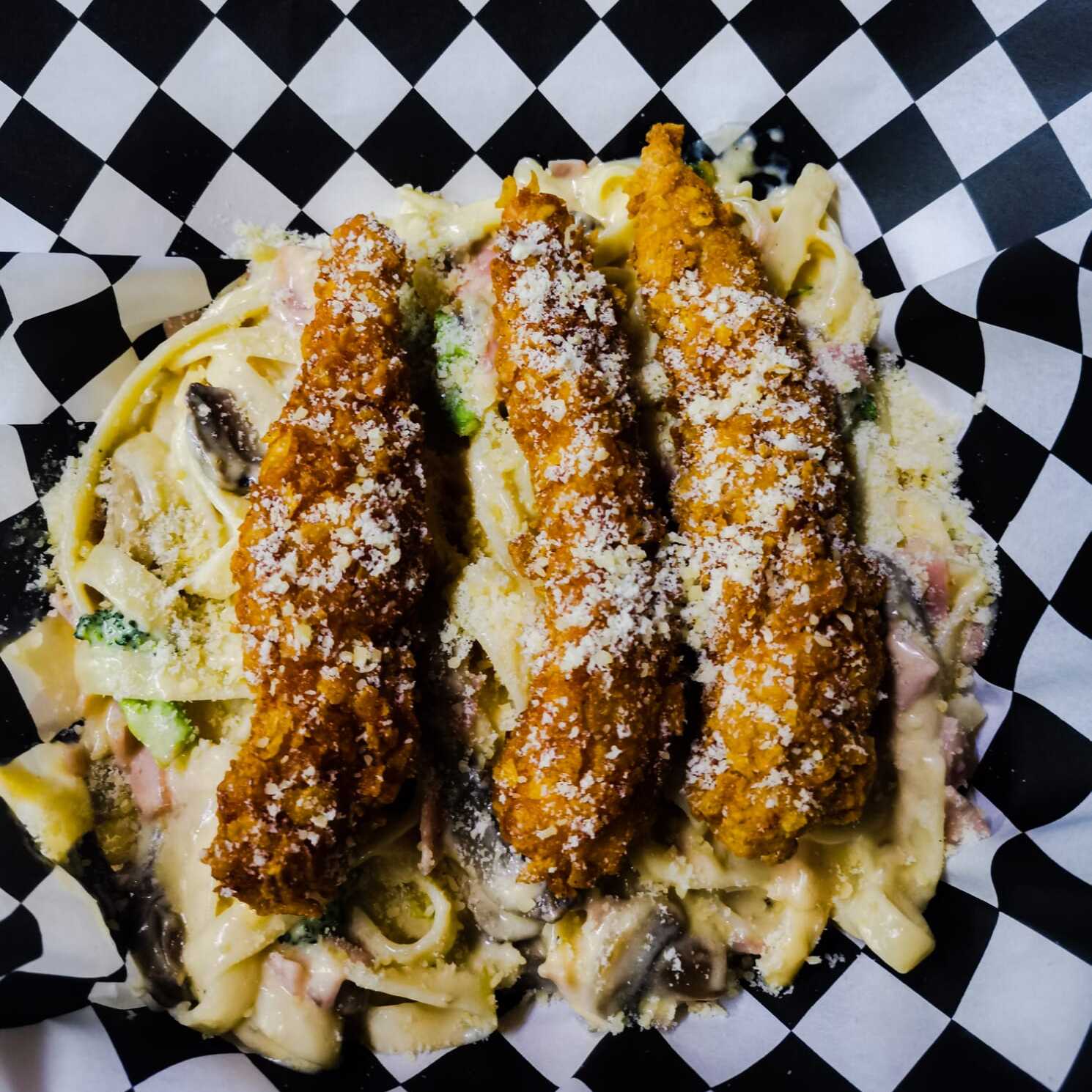 Pasta Fetuccini Alfredo