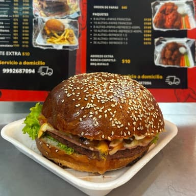 HAMBURGUESA CLASICA