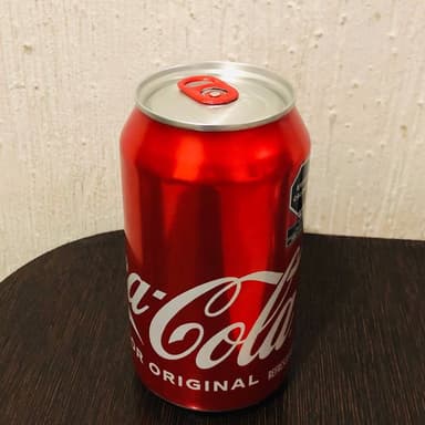 Refresco en lata Coca Cola