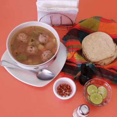 Caldo de Albóndiga Chico