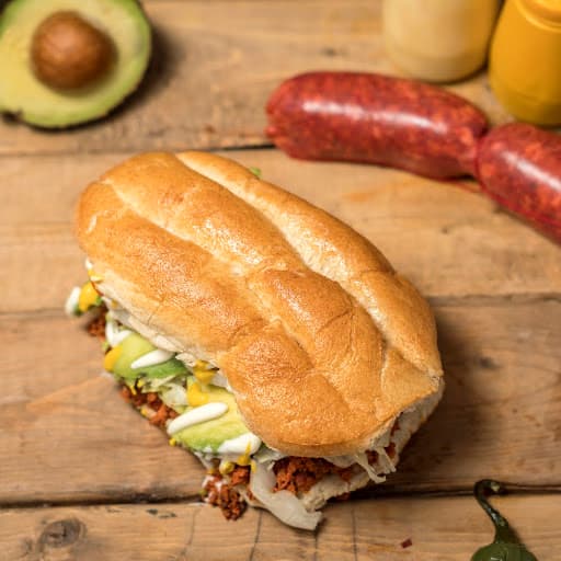 Torta de Huevo con Aguacate