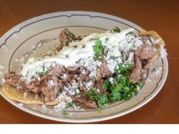 Huaraches de Carne Asada.