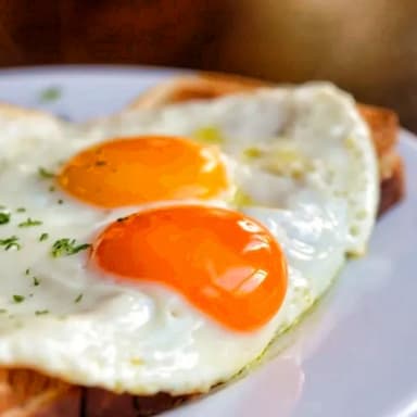 Huevos al Antojo - Típico
