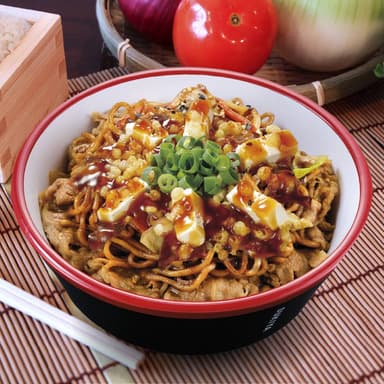 Gyudon Yakisoba con Salsa Teriyaki y Queso Crema