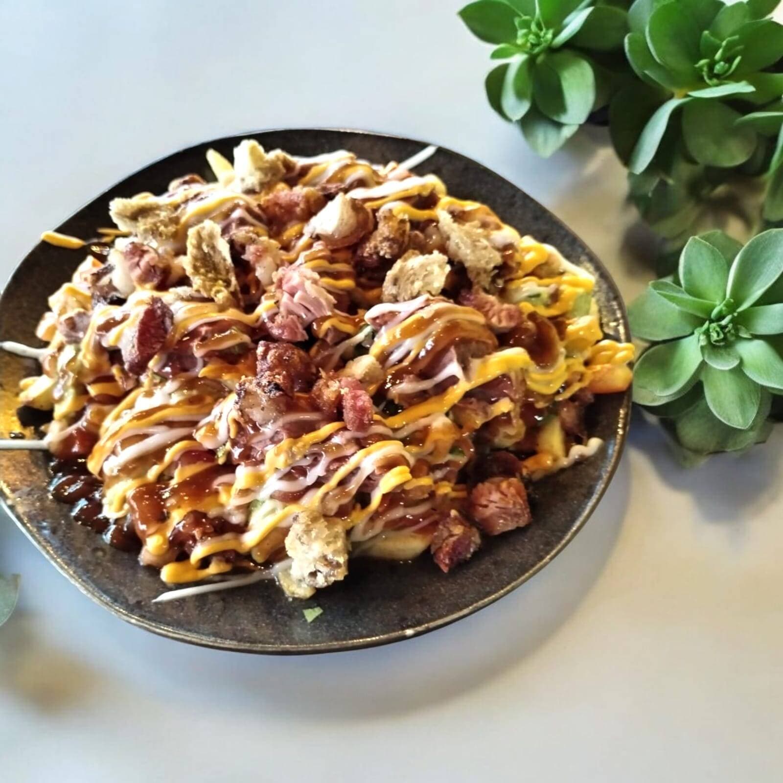 Papas con Chicharrón