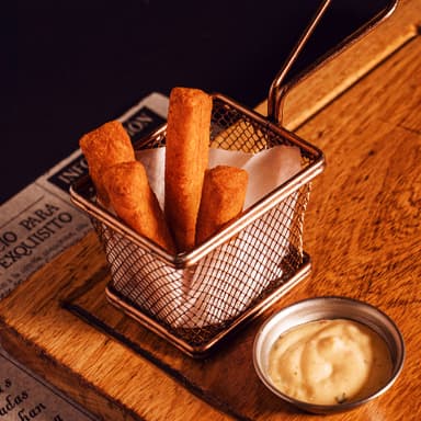 Yucas Fritas