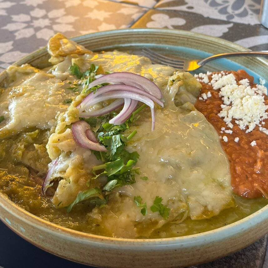 Chilaquiles Suizos