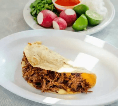 Quesataco Birria Chivo