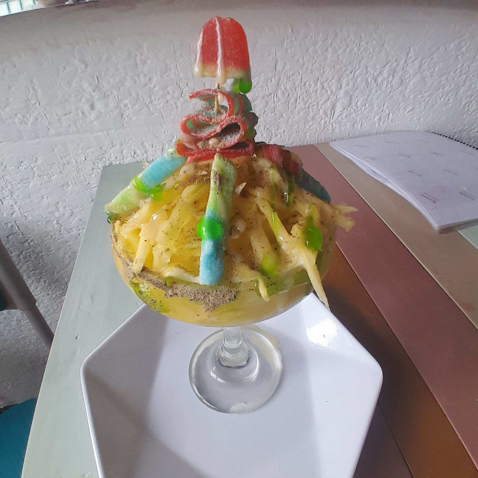 Mango biche limón sal pimienta tanji