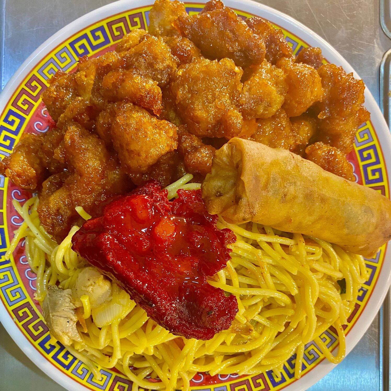 Comida fija A🔥1春卷 , 1排骨 , 甜酸鸡