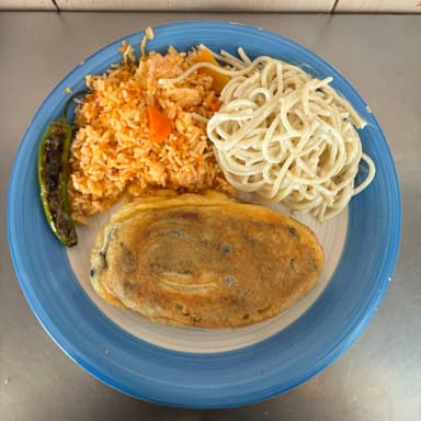 Comida Corrida de Chile Relleno