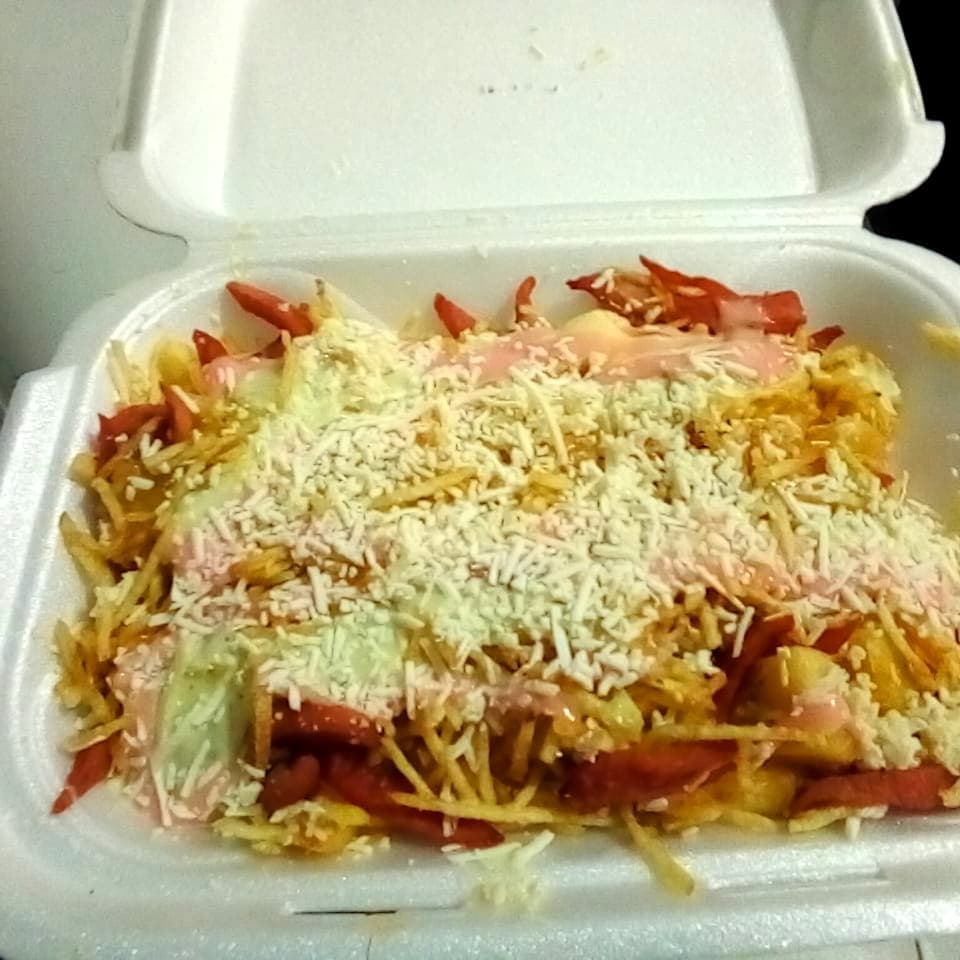1 Mini Salchipapa + Perro Plancha