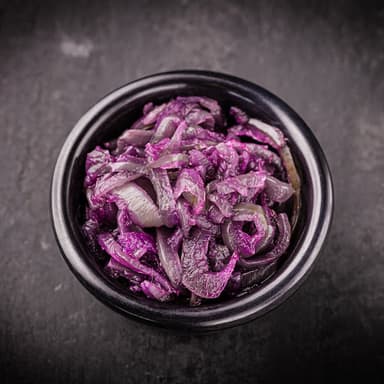 Adición de Cebolla Caramelizada en Vino