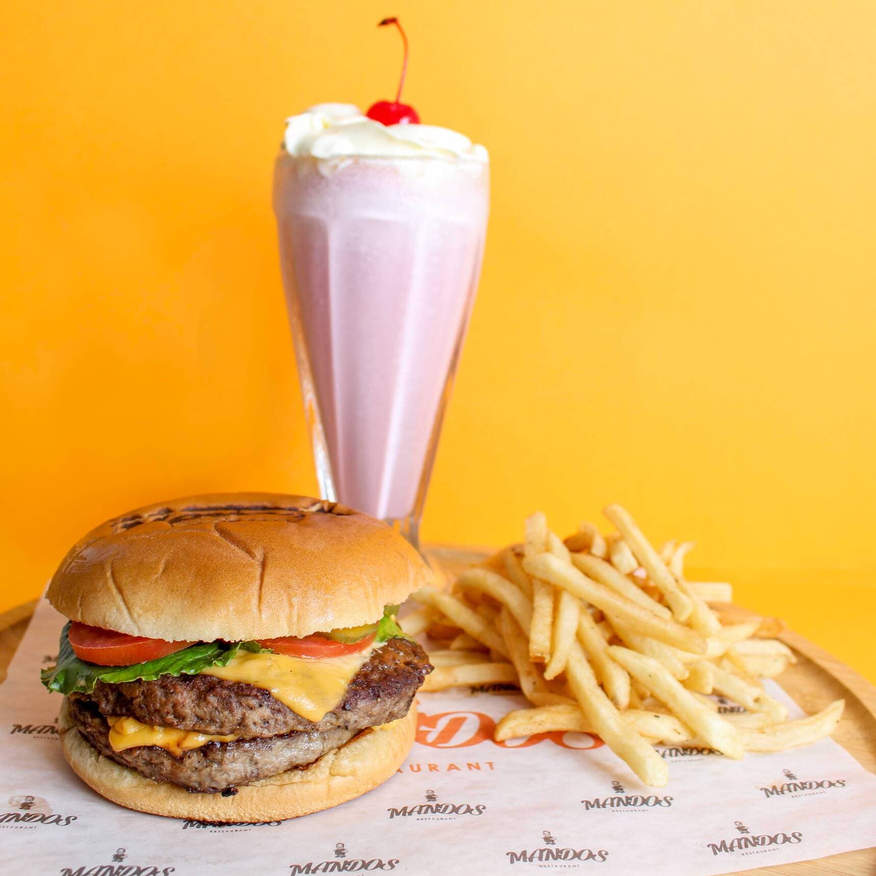 Combo hamburgesa + malteada