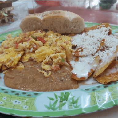 Orden de Huevos a la Mexicana