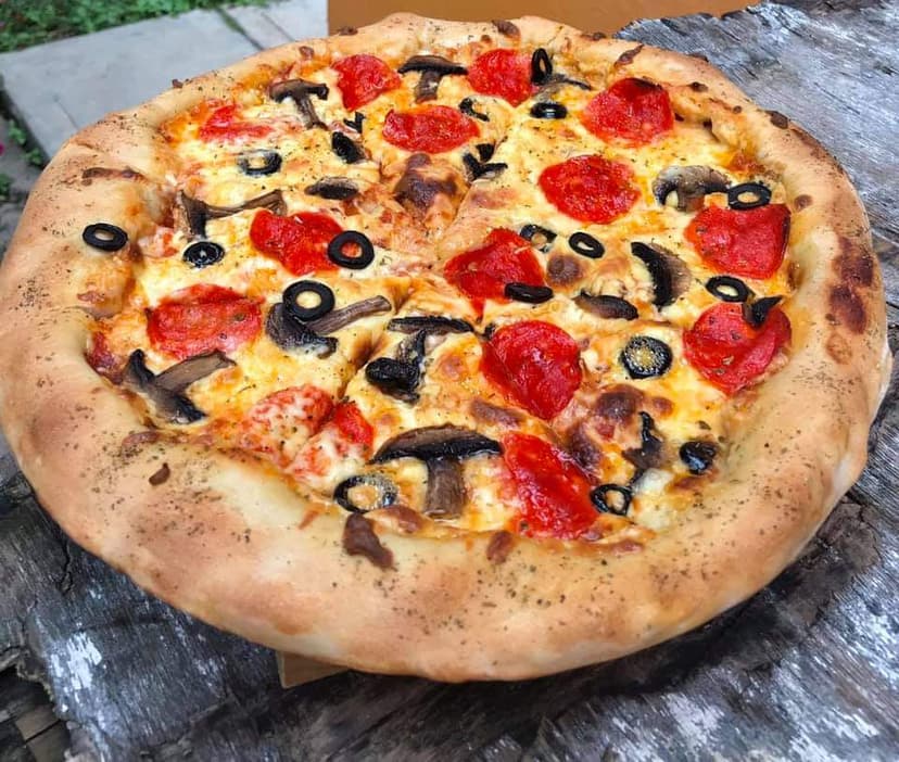 Pizzascaserastux