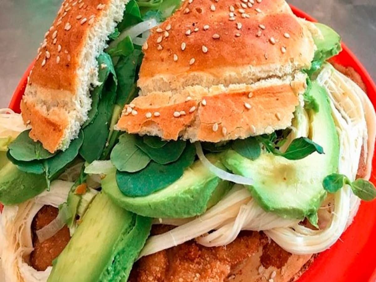 Cemitas Reyna Poblana (Humboldt)