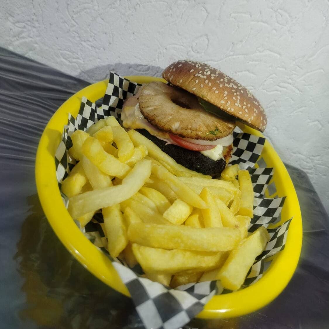 HAMBURGUESA HAWAIANA