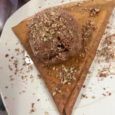 Crepa de Nutella, Nuez y Helado de Chocolate