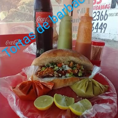 TORTAS DE DESHEBRADA