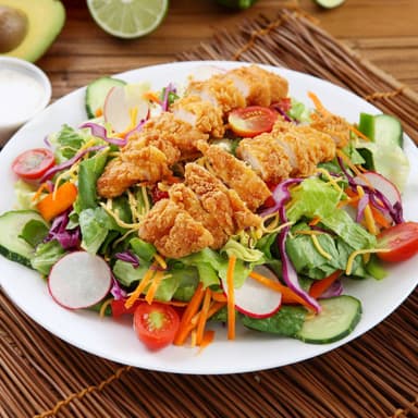 Pechuga Rellena con Ensalada