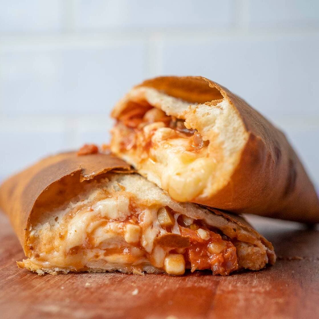 BURRIOLIS (Pizza Enrollada con 2 Ingredientes)
